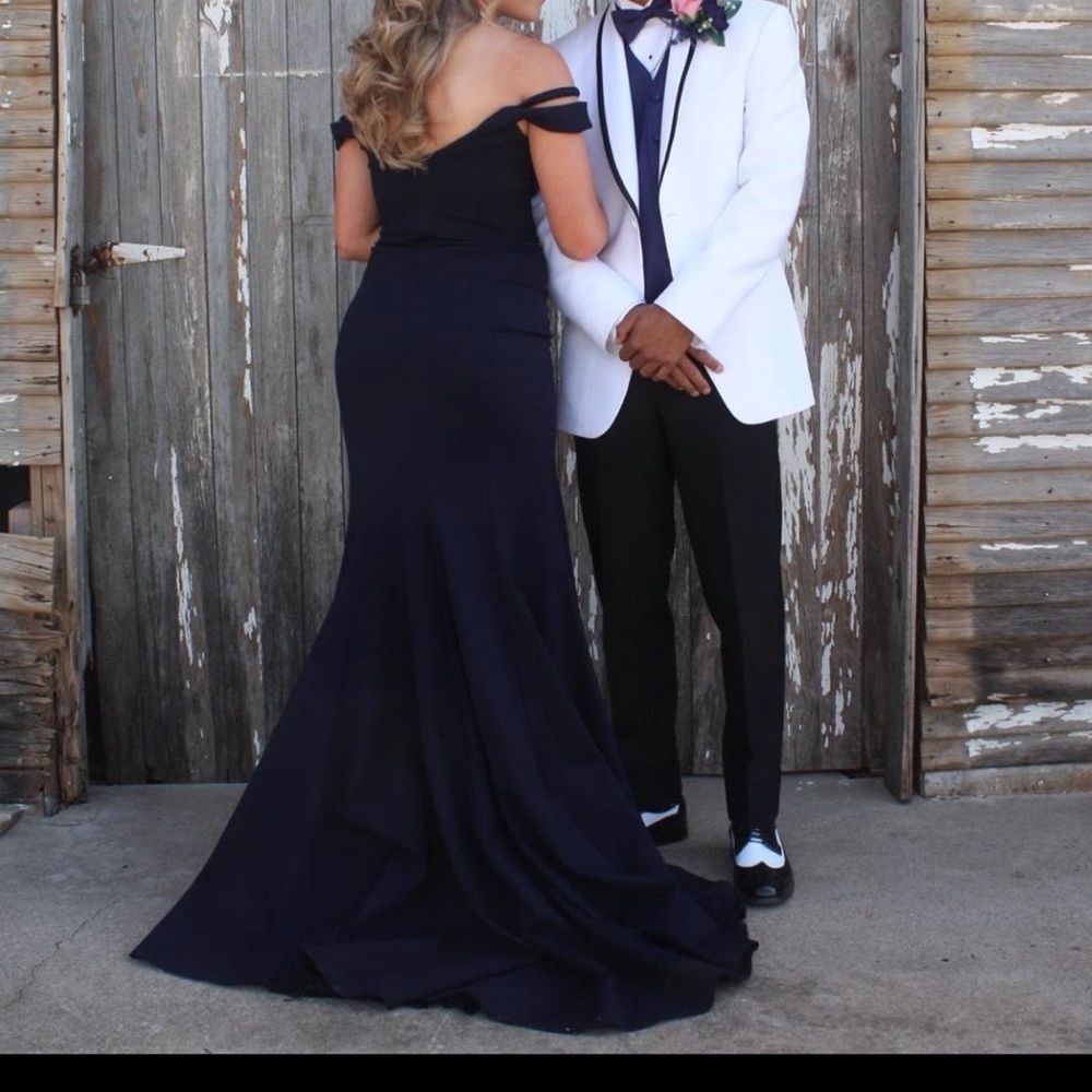 Sherri Hill prom dress size 4